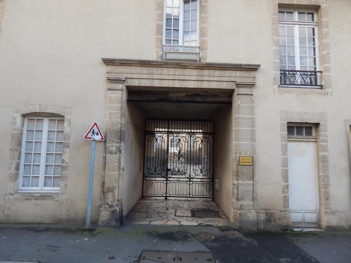 Au Coeur Du Centre Historique Apartment Bayeux Bilik gambar